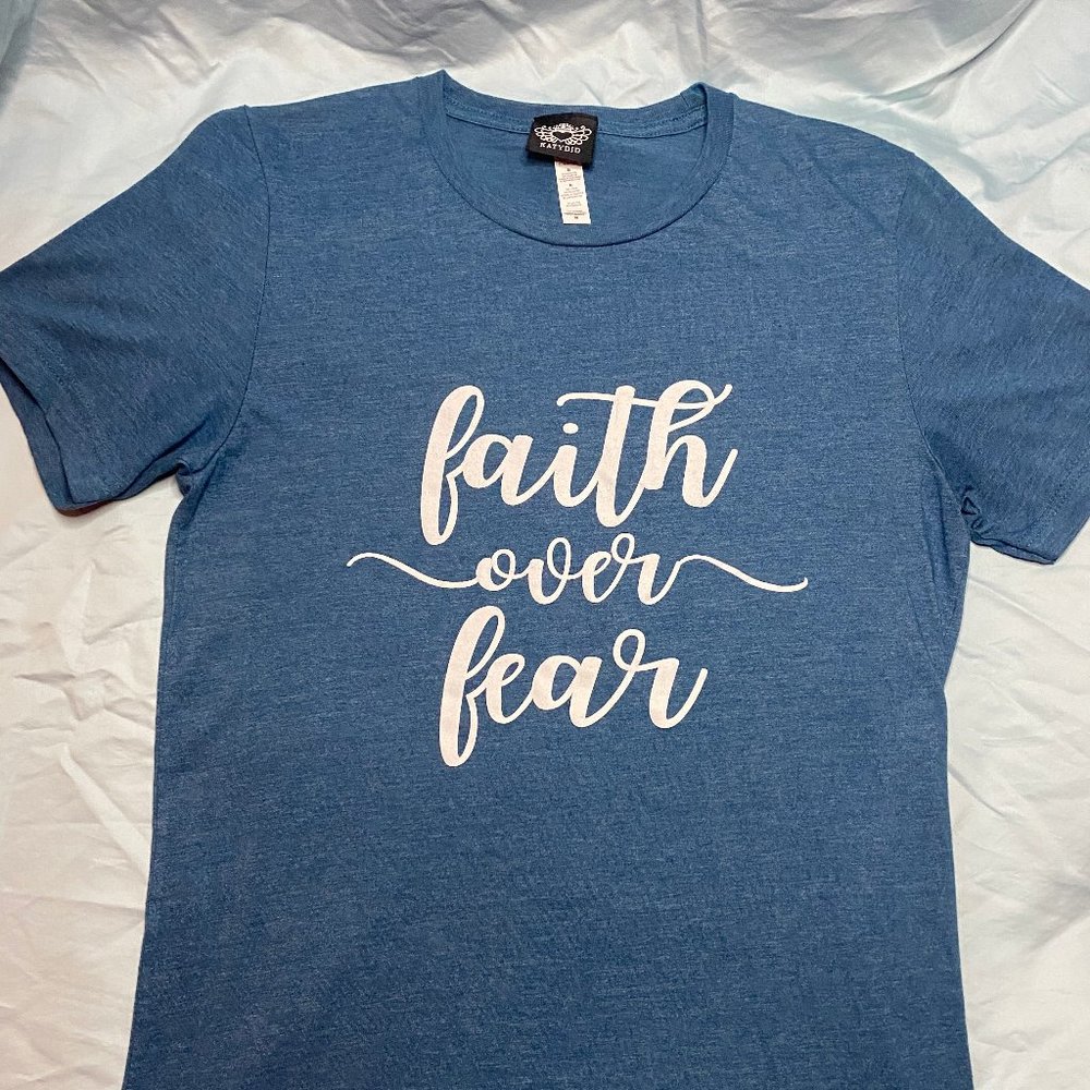 🍎🍎Faith Over Fear